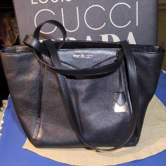Michael Kors Handbags - Michael Kors Black Leather Tote $65